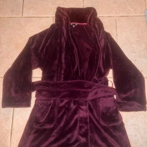 Victoria's Secret Robe M/L With Belt Maroon/wine Logo Plush Velour SOFT